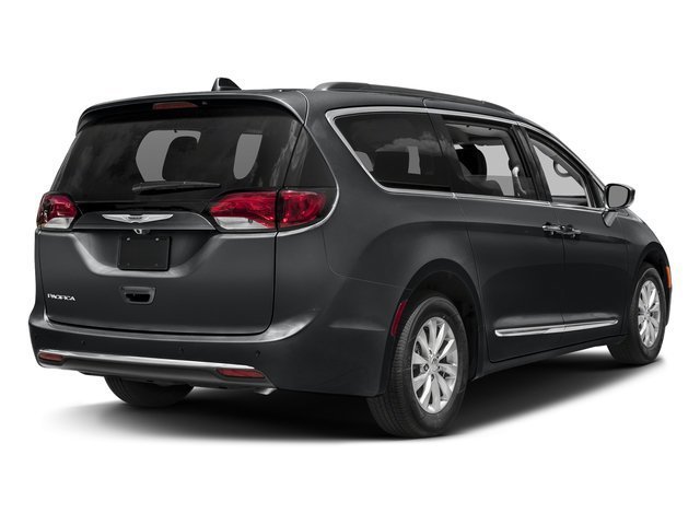 Used 2017 Chrysler Pacifica Touring-L Plus w/ Tire & Wheel Group FWD image 2