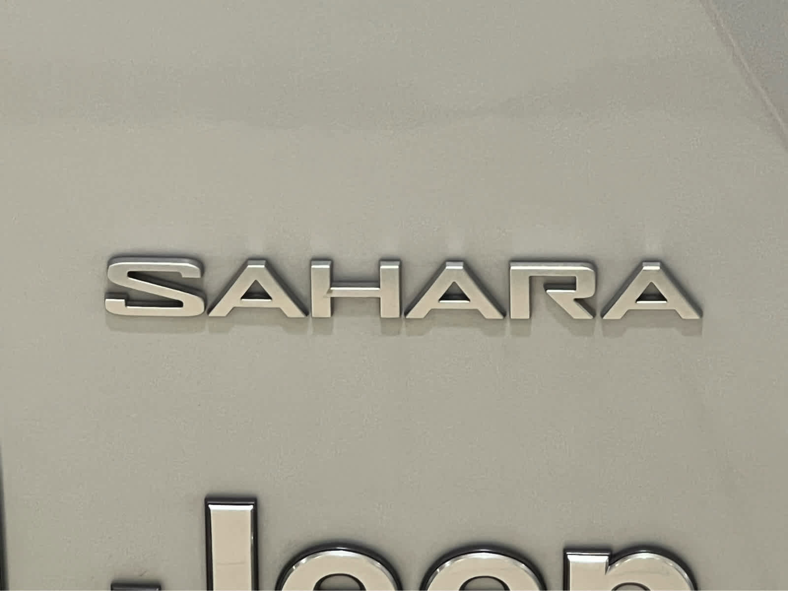 Used 2022 Jeep Wrangler Unlimited Sahara w/ Cold Weather Group image 7