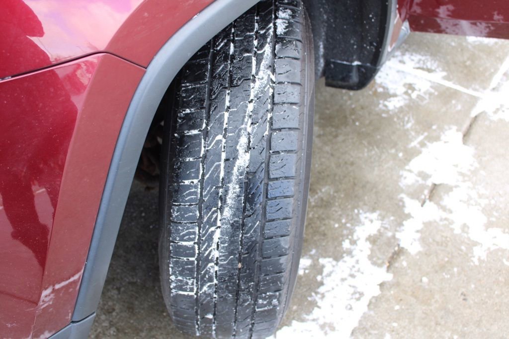 Used 2016 Jeep Grand Cherokee Laredo image 13