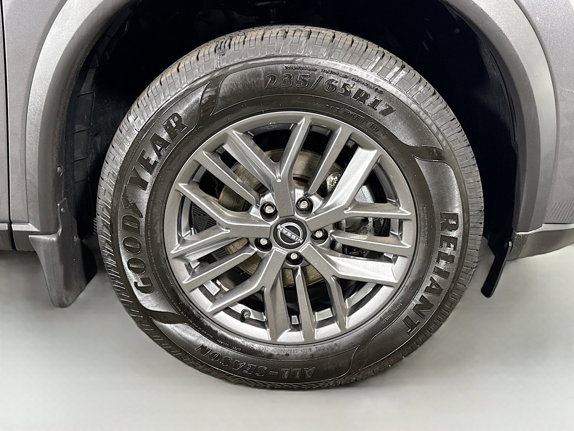 Used 2022 Nissan Rogue S AWD/4WD image 32