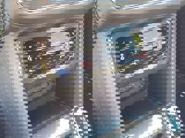 Certified 2023 Volkswagen Tiguan SE R-Line image 24