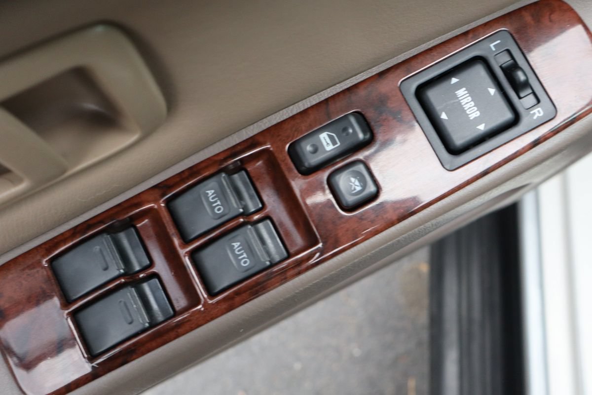 Used 2000 Toyota 4Runner Limited AWD/4WD image 27