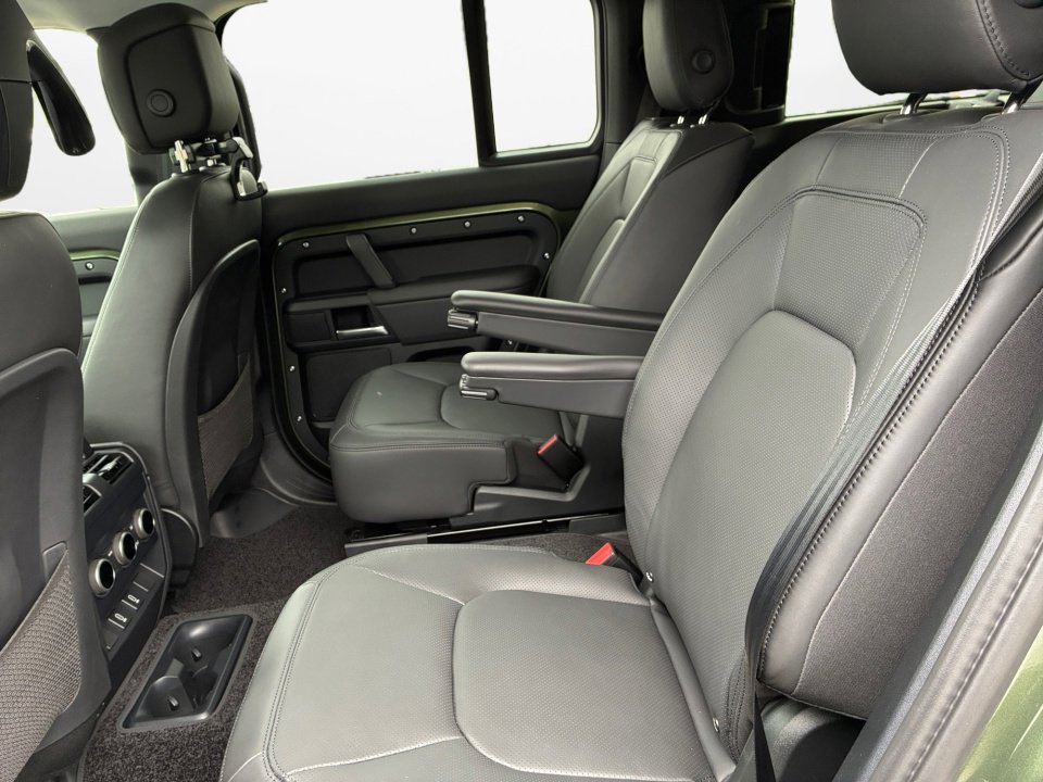 New 2026 Land Rover Defender 130 S AWD/4WD image 11