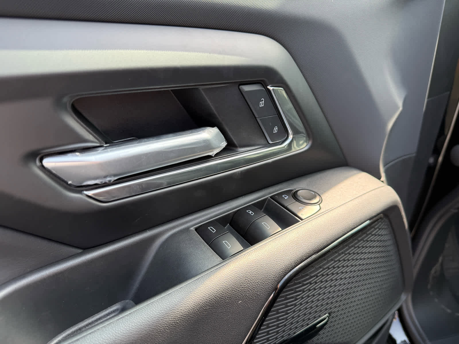 New 2026 Chevrolet Silverado EV LT image 8