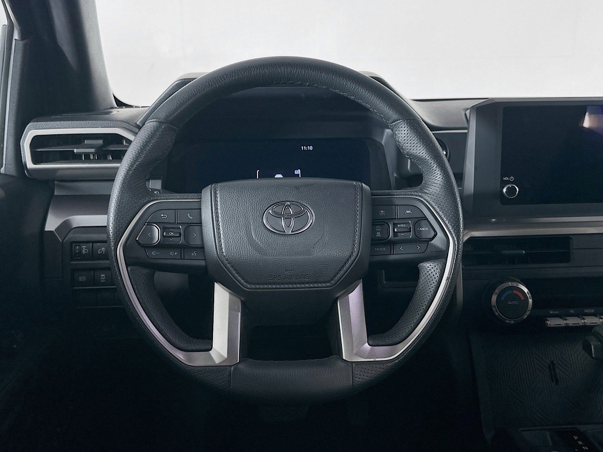 Used 2025 Toyota Tacoma TRD Off-Road AWD/4WD image 18