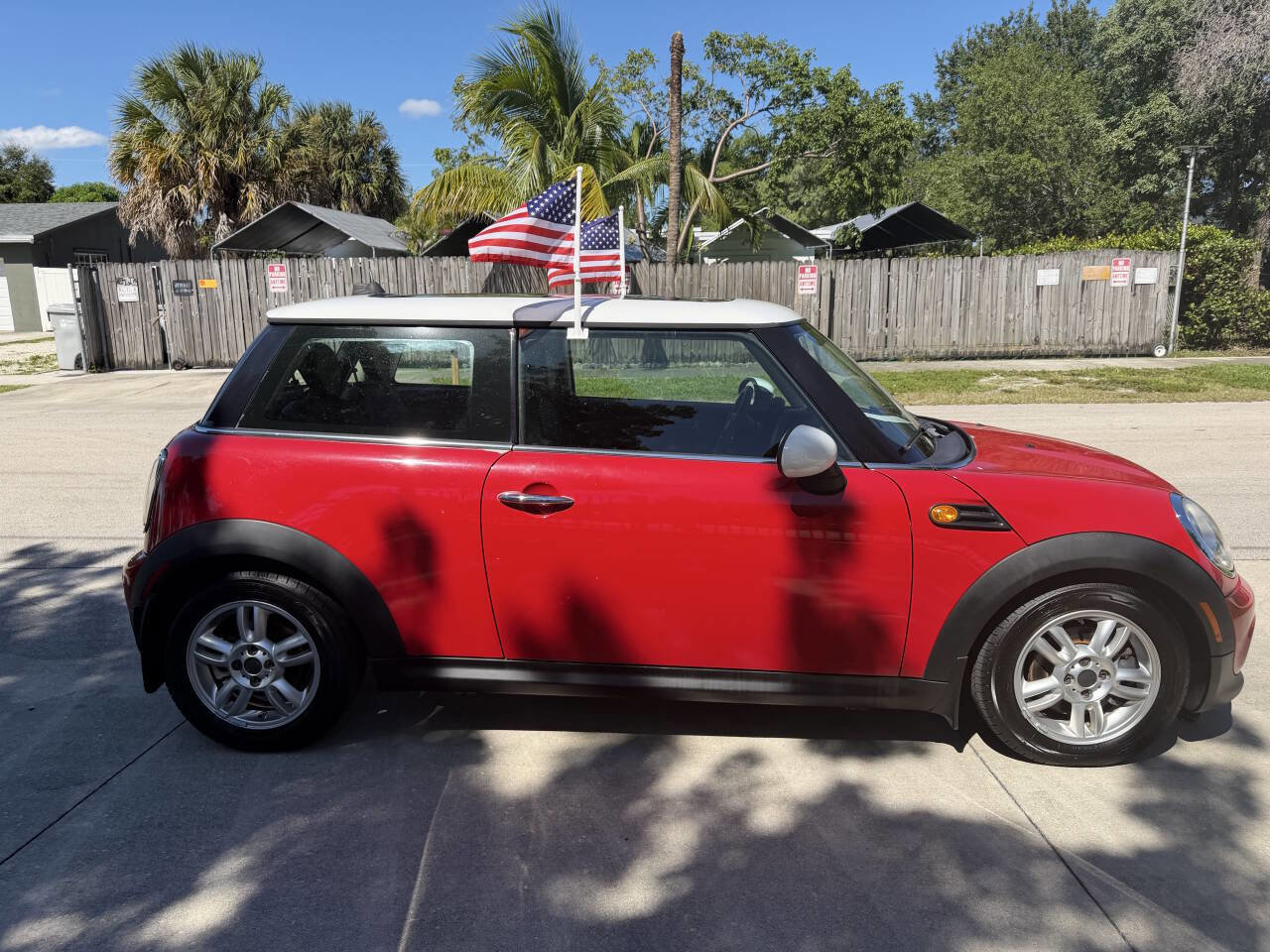 Used 2013 MINI Cooper Hardtop w/ Premium Pkg 2 image 6