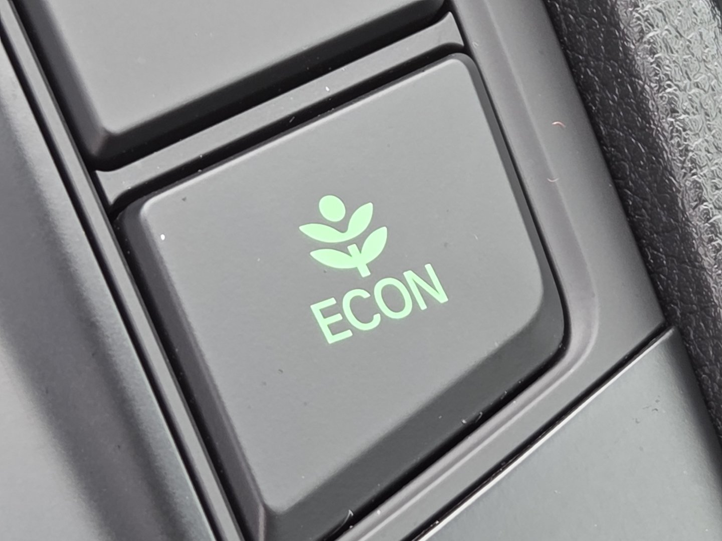 Used 2021 Honda CR-V EX image 6