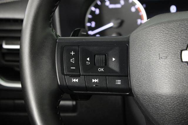 Certified 2025 Nissan Rogue SV image 26