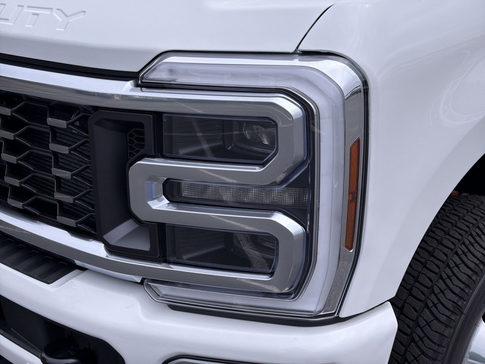New 2026 Ford F350 Platinum w/ Platinum Plus Package AWD/4WD image 13