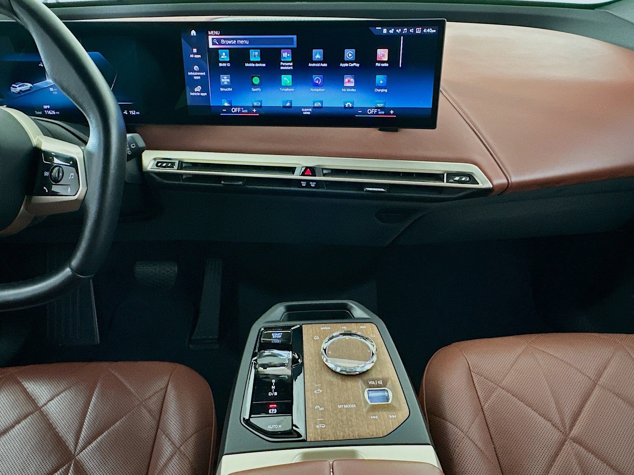 Used 2022 BMW iX xDrive50 w/ Premium Package image 11