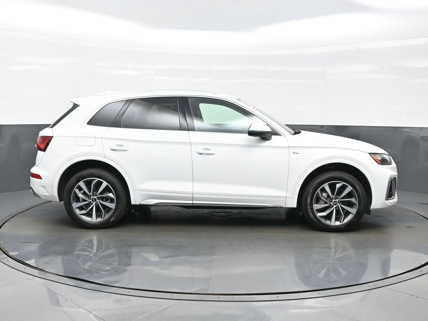 Used 2023 Audi Q5 2.0T Premium Plus AWD/4WD image 7
