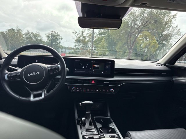 Used 2025 Kia K5 EX FWD image 11