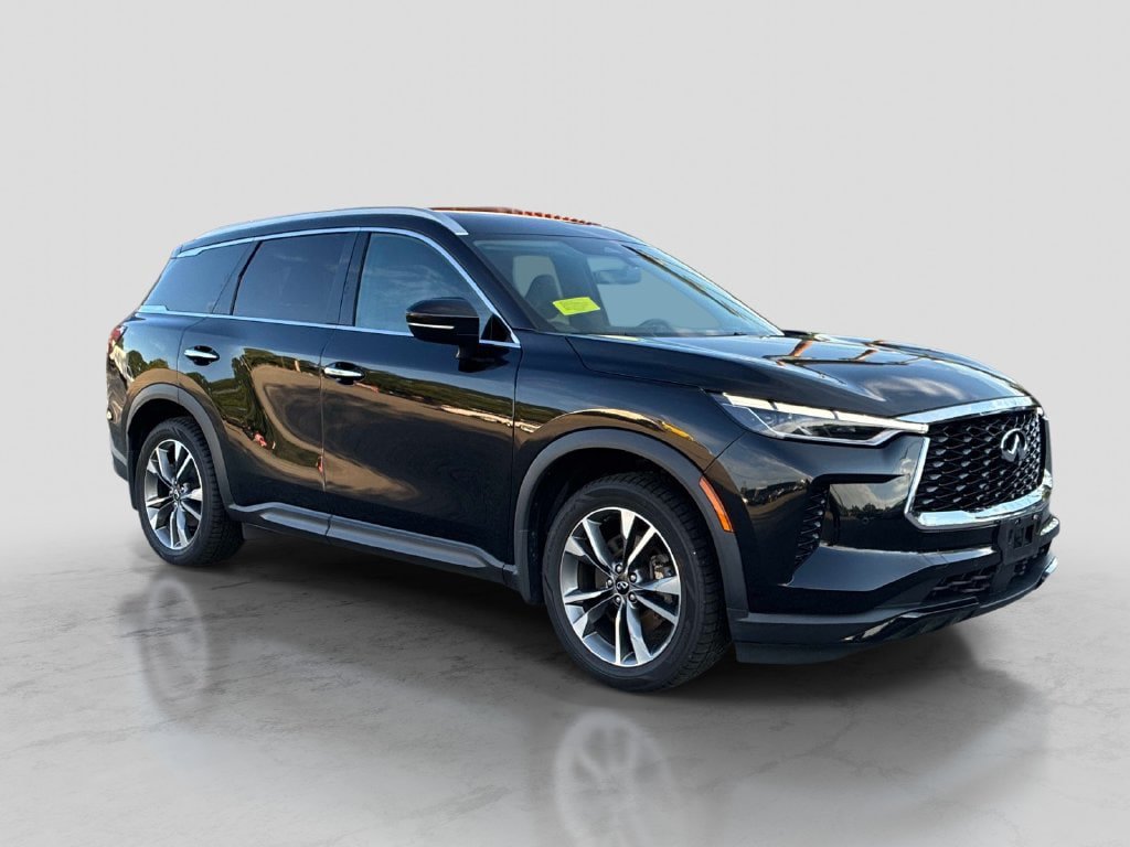 Used 2023 INFINITI QX60 Luxe w/ Vision Package AWD/4WD image 3
