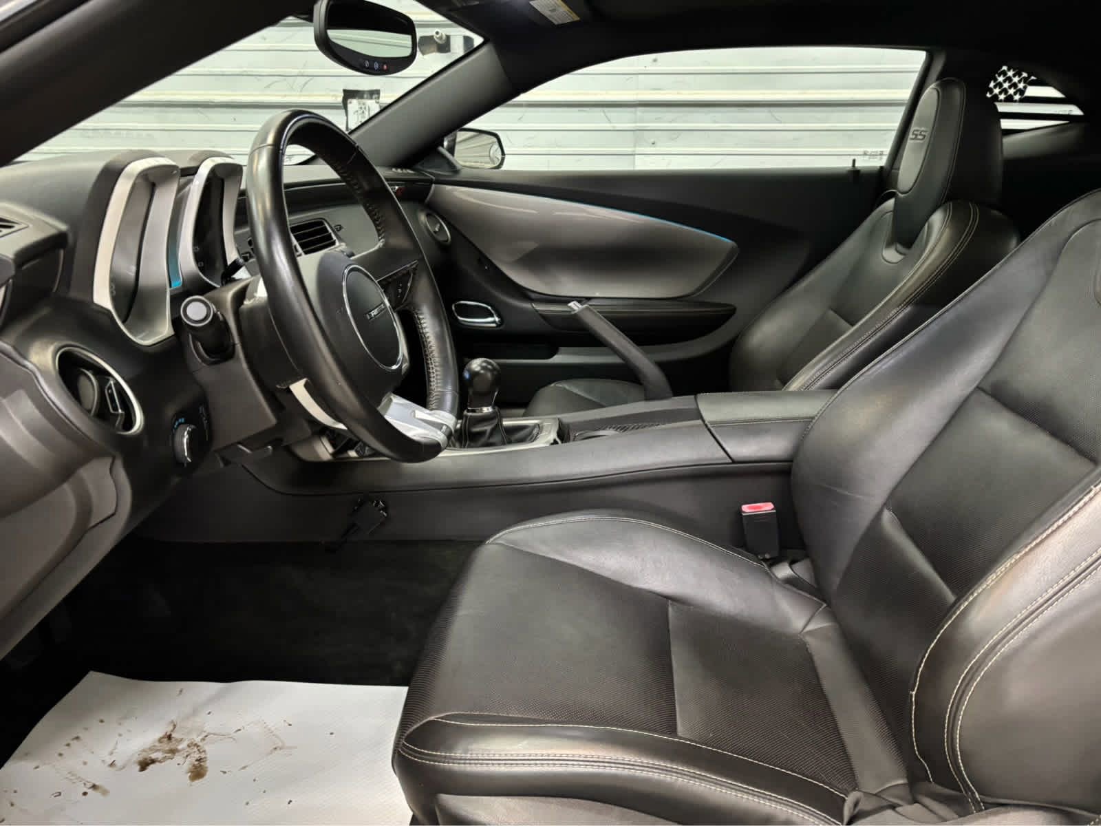 Used 2010 Chevrolet Camaro SS w/ RS Package RWD image 10