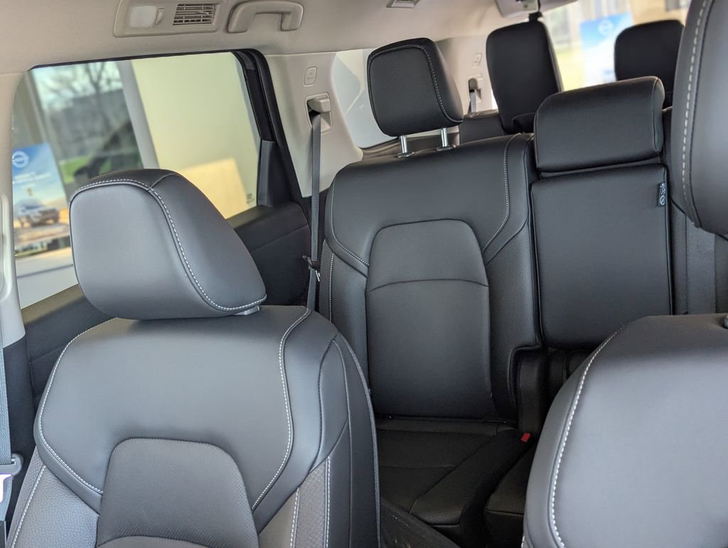 New 2026 Nissan Pathfinder Platinum AWD/4WD image 34