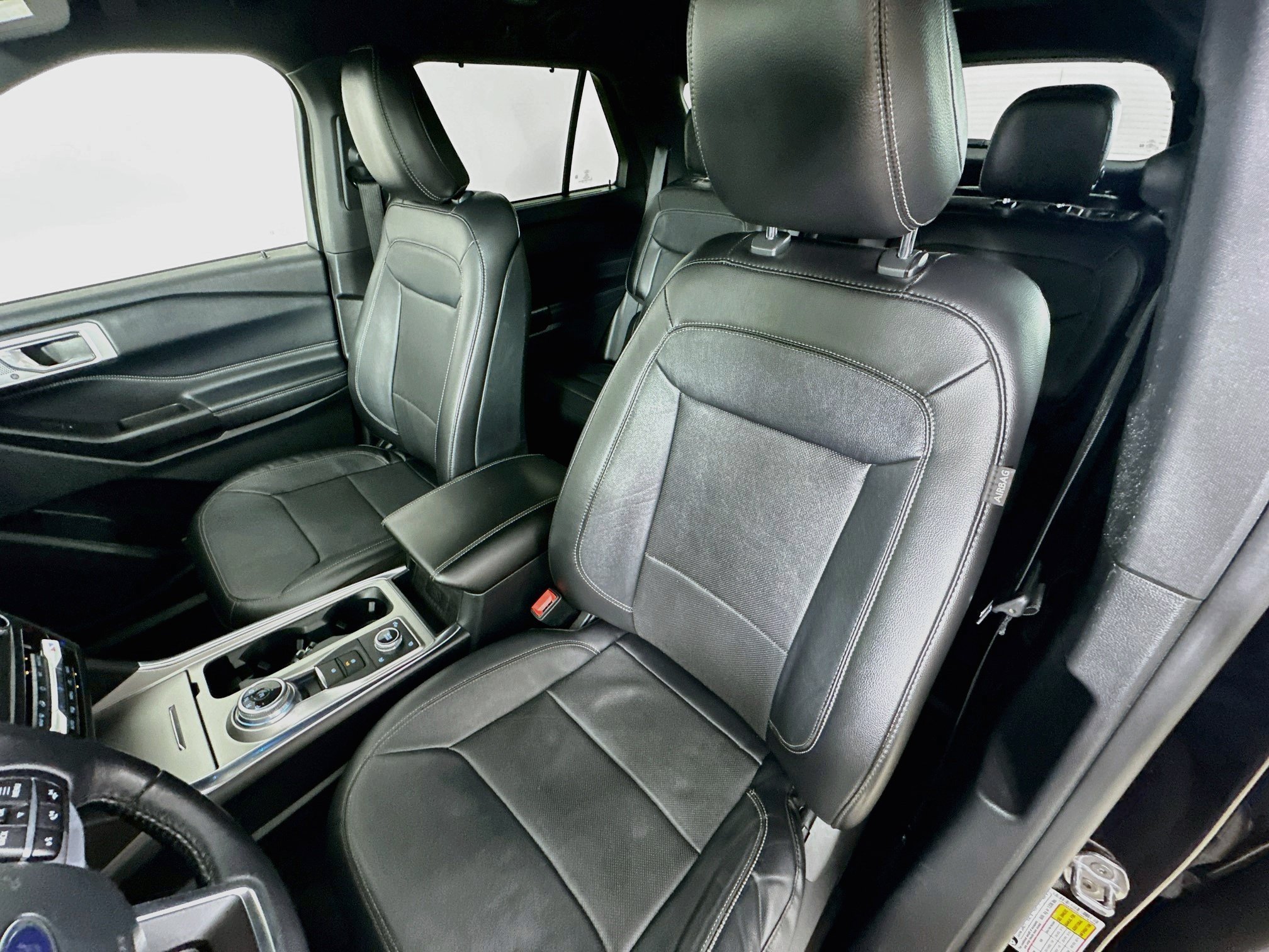 Used 2020 Ford Explorer Limited AWD/4WD image 32