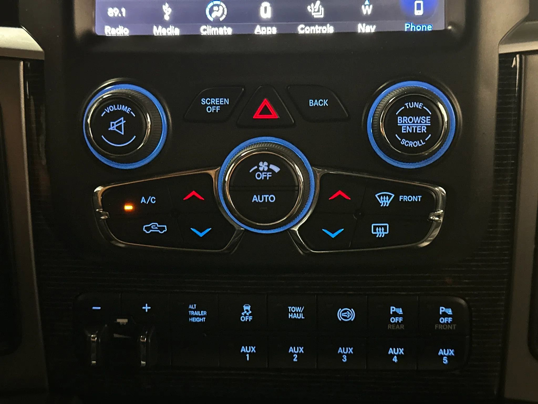 Used 2018 RAM 3500 Laramie Longhorn image 46