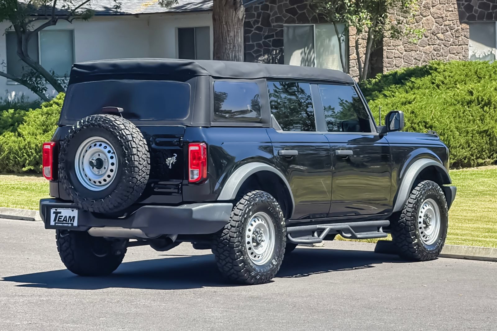 Used 2022 Ford Bronco 4-Door AWD/4WD image 4