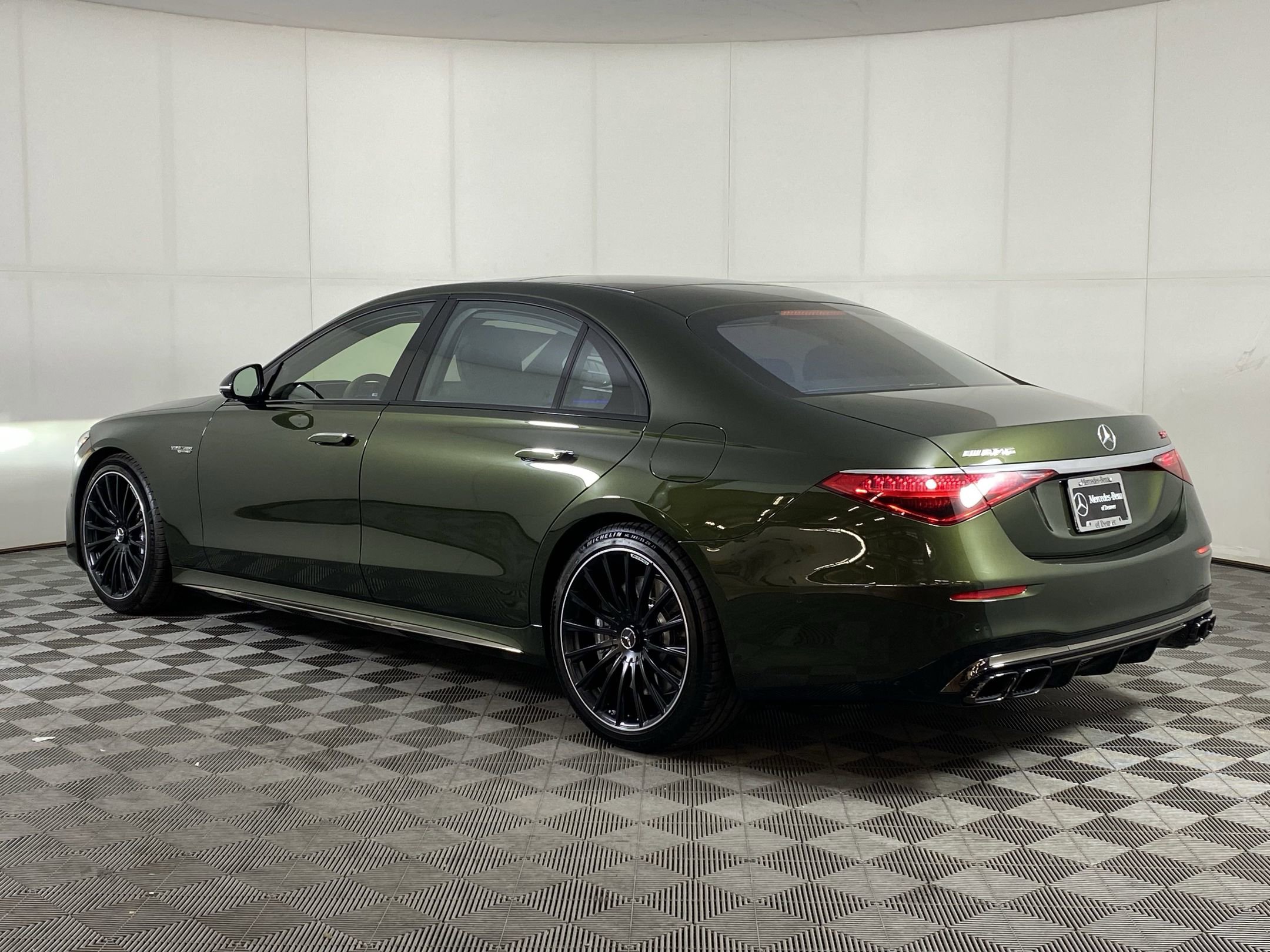 New 2025 Mercedes-Benz S 63 AMG S image 3