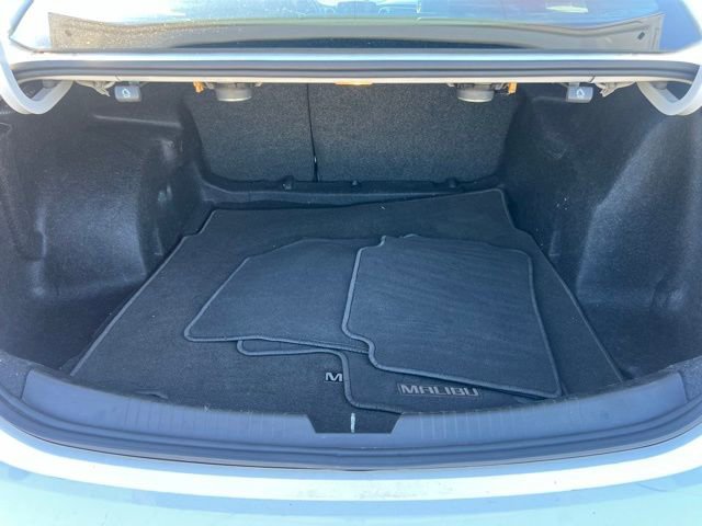 Used 2016 Chevrolet Malibu Premier image 37