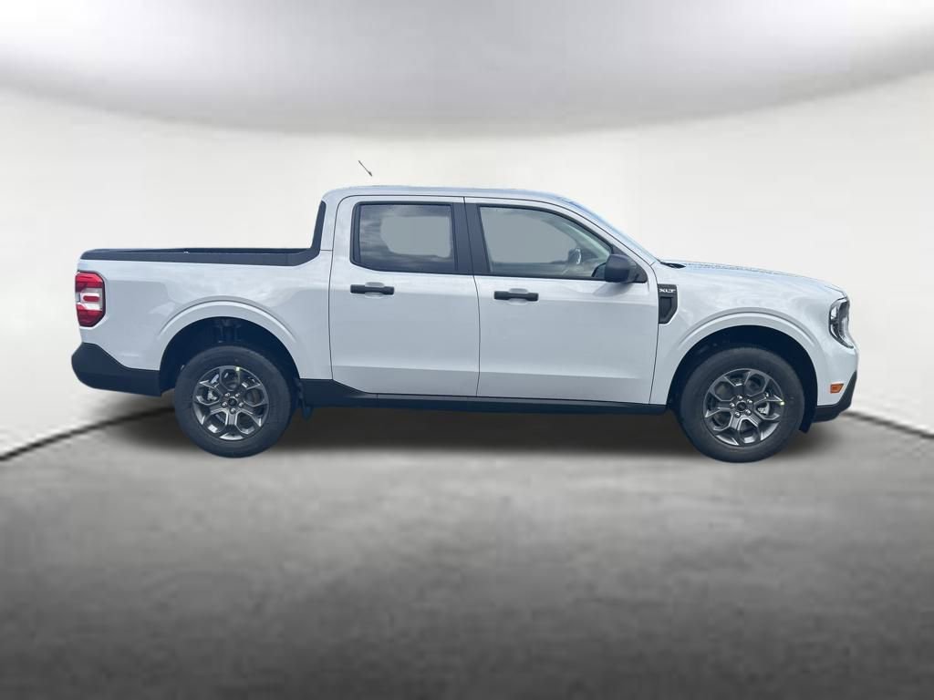 New 2025 Ford Maverick XLT image 6