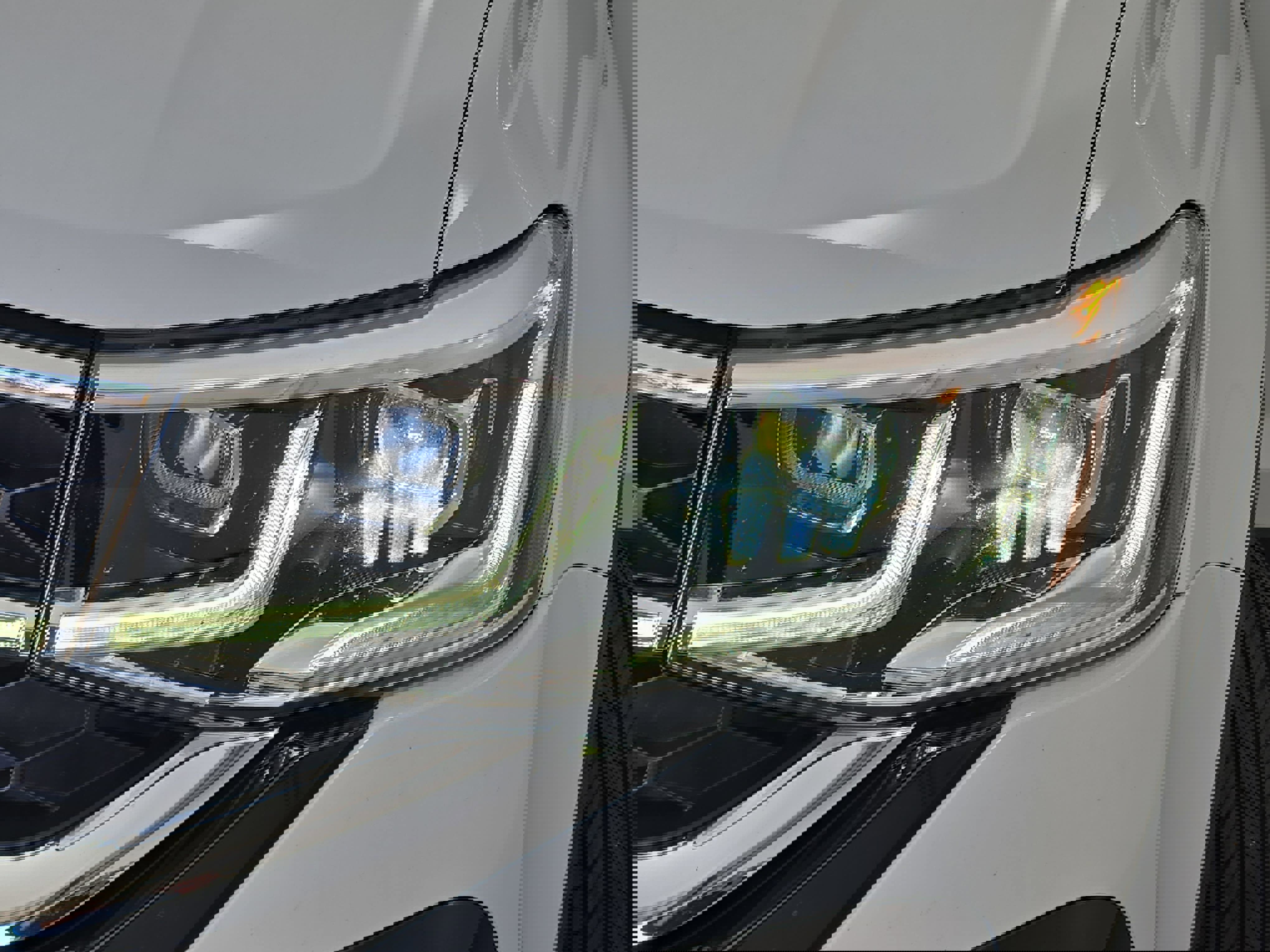 Certified 2024 Volkswagen Taos SEL image 30