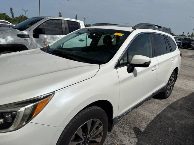 Used 2017 Subaru Outback 3.6R Limited AWD/4WD image 4