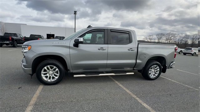 Used 2024 Chevrolet Silverado 1500 LT image 5