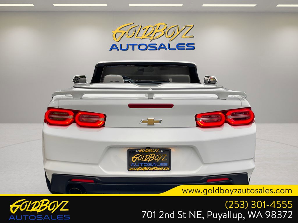 Used 2022 Chevrolet Camaro LT RWD image 5