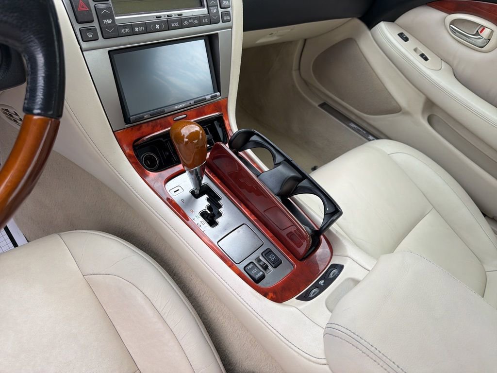 Used 2006 Lexus SC 430 Convertible image 13