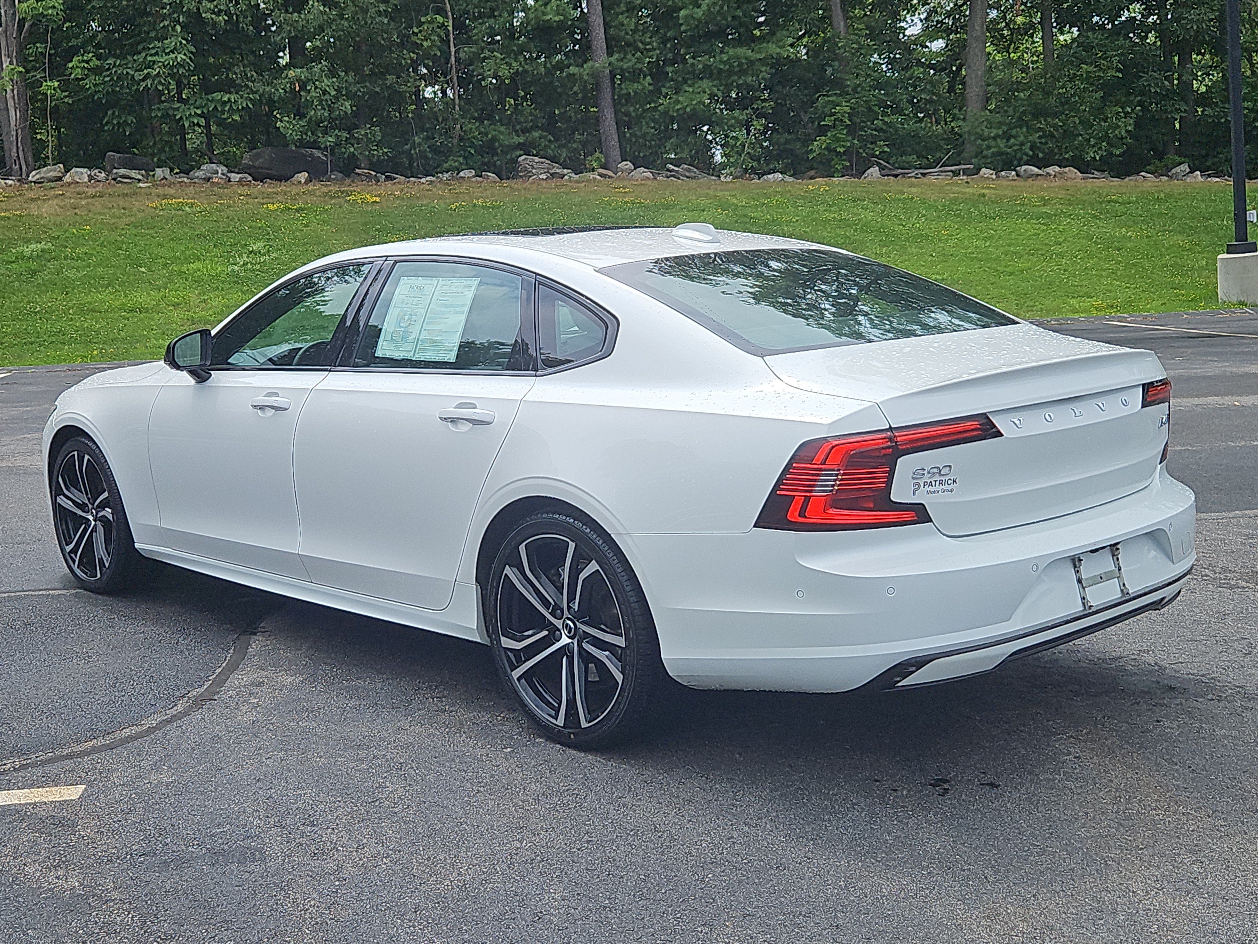 Used 2022 Volvo S90 B6 R-Design w/ Advanced Package AWD/4WD image 27