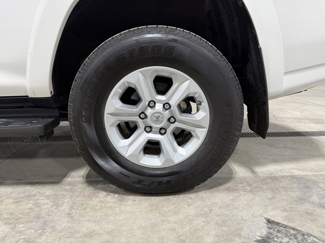 Used 2020 Toyota 4Runner SR5 image 39