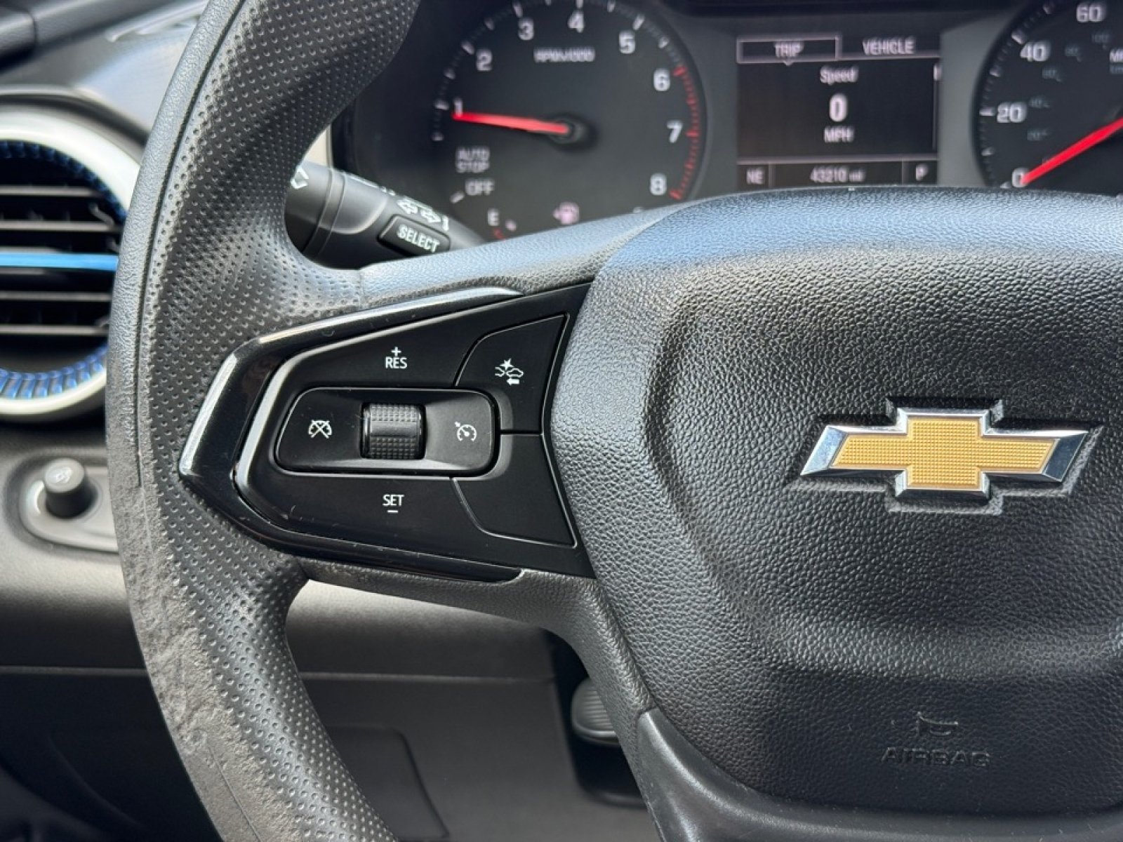 Used 2024 Chevrolet Trax LS FWD image 19