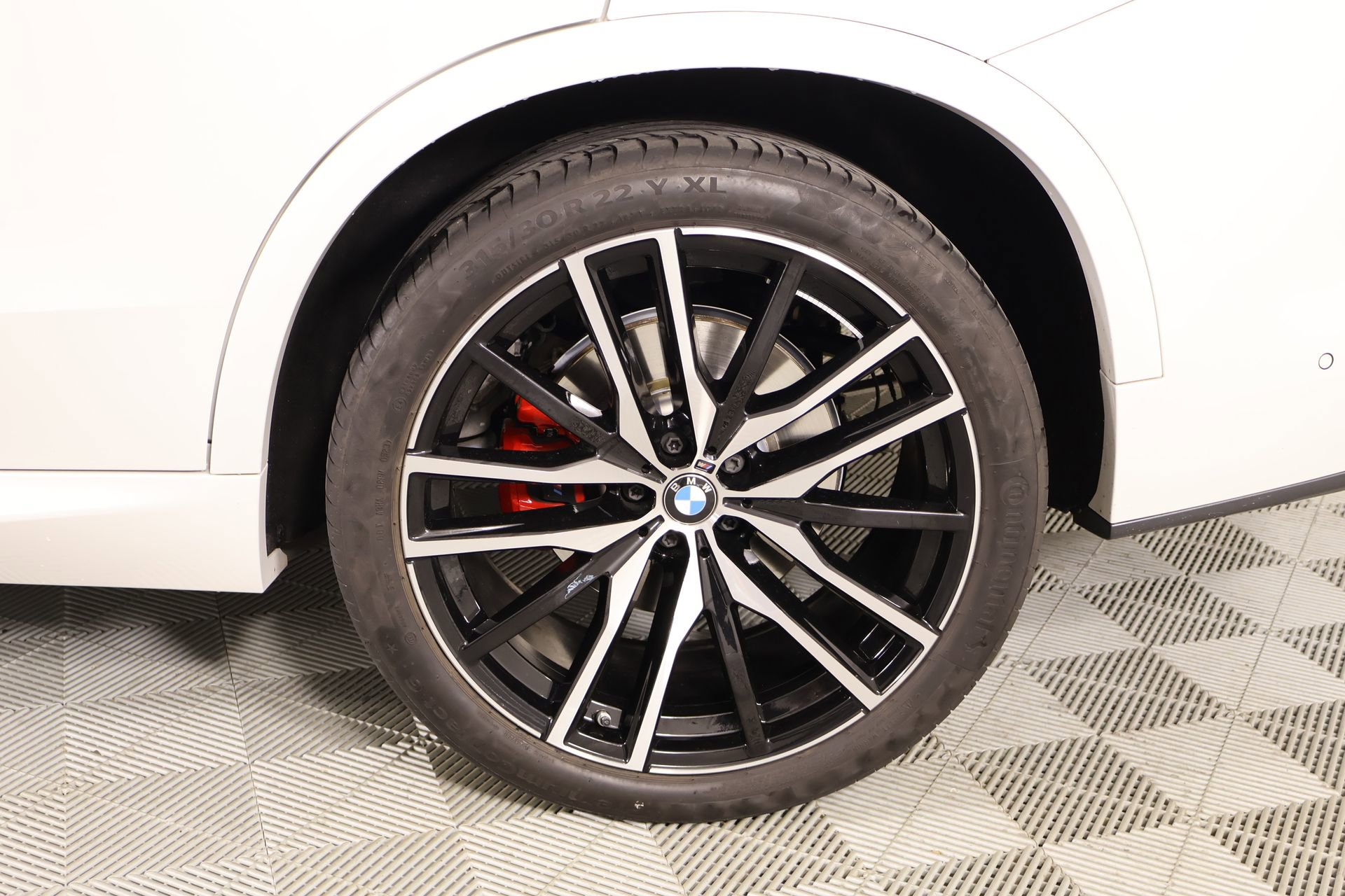 Used 2023 BMW X5 xDrive40i w/ M Sport Package image 20