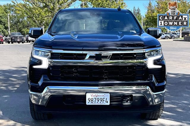 Used 2022 Chevrolet Silverado 1500 LT AWD/4WD image 3