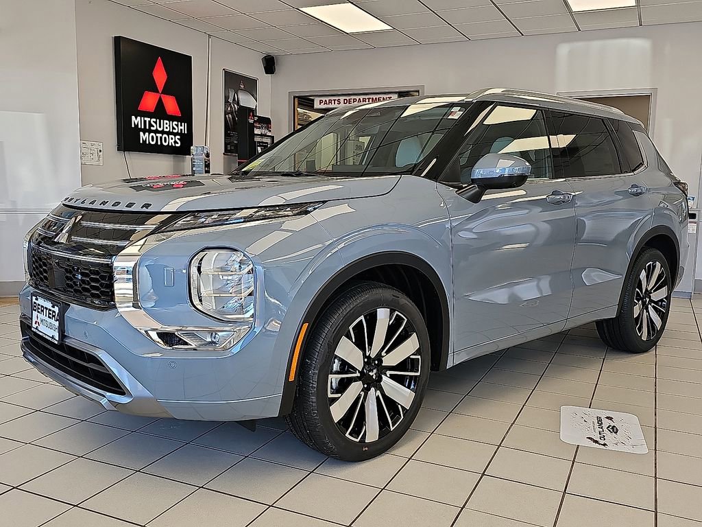 New 2026 Mitsubishi Outlander SEL image 2