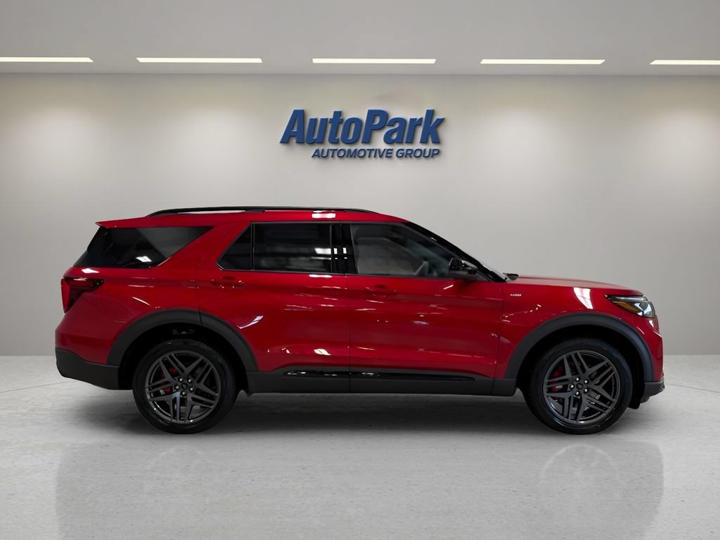New 2026 Ford Explorer ST-Line w/ ST-Line Street Pack AWD/4WD image 8