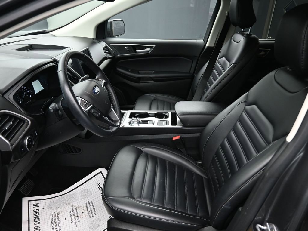 Used 2023 Ford Edge SEL w/ Convenience Package image 11