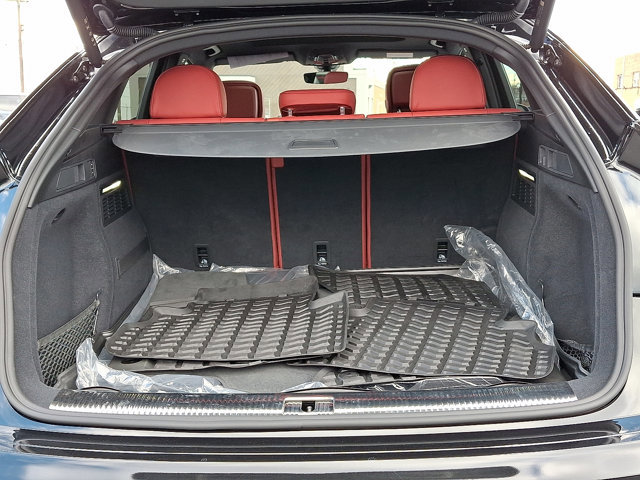 Used 2024 Audi SQ5 Prestige image 31