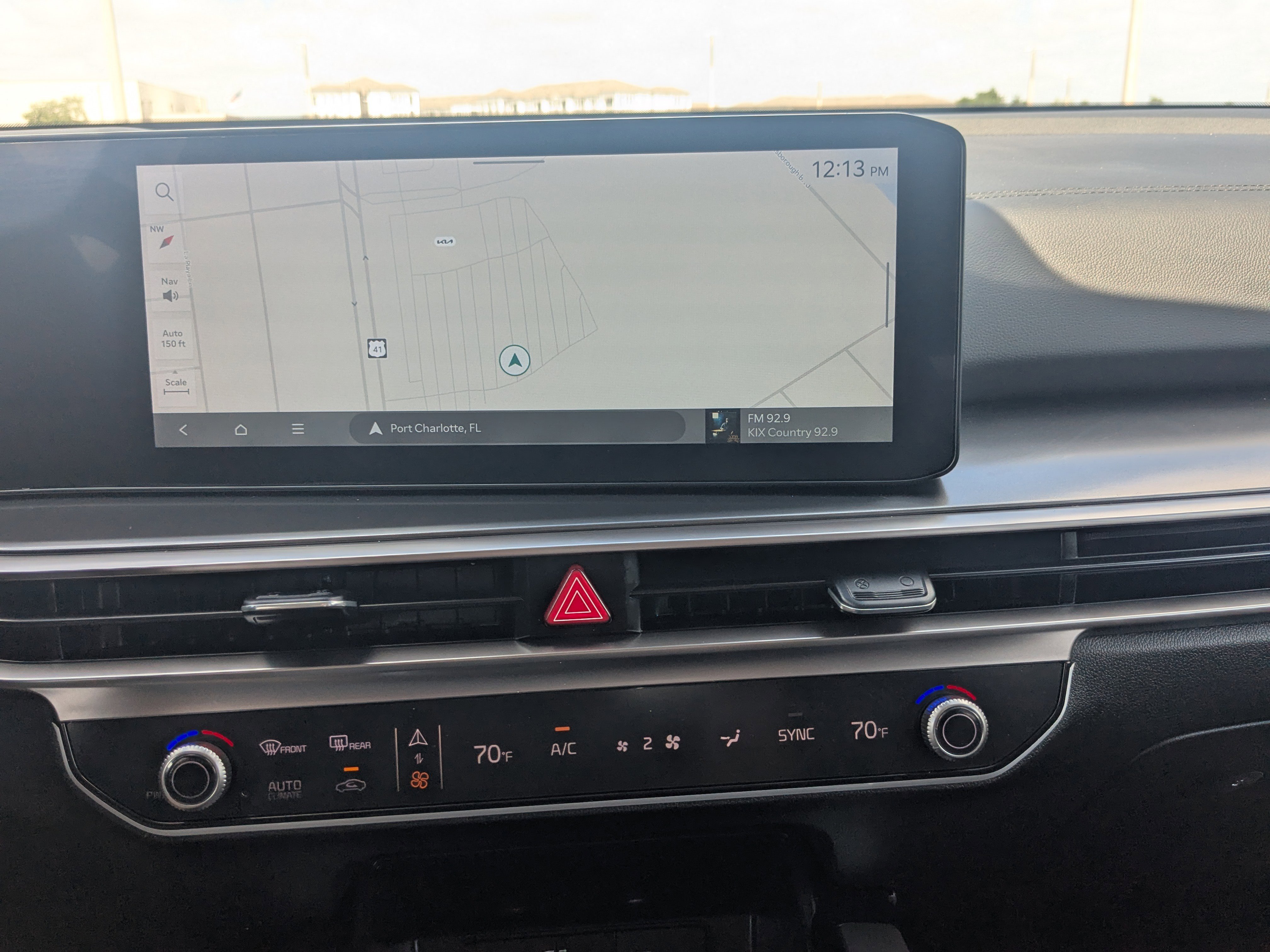 Certified 2024 Kia Sorento S w/ Panoramic Sunroof Package image 27