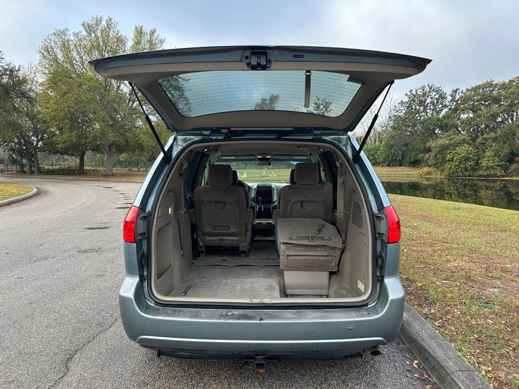 Used 2008 Toyota Sienna LE image 10