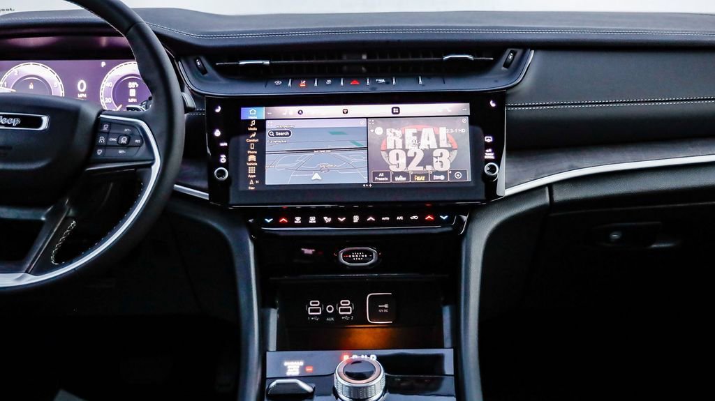 New 2026 Jeep Grand Cherokee Limited w/ Limited Altitude Package image 16