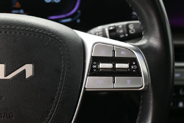 Used 2025 Kia Telluride S FWD image 25