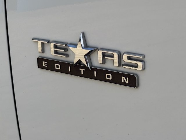 Certified 2022 Chevrolet Silverado 1500 LT w/ Z71 Off-Road Package AWD/4WD image 11