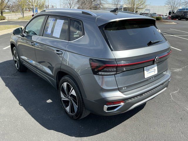 Used 2025 Volkswagen Taos SE image 9