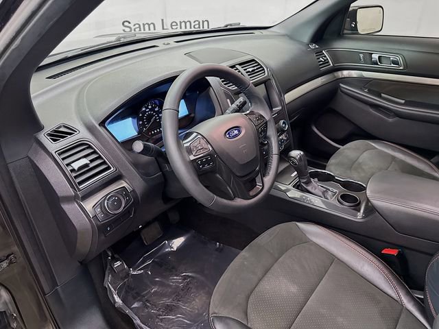 Used 2019 Ford Explorer XLT w/ Equipment Group 202A image 9