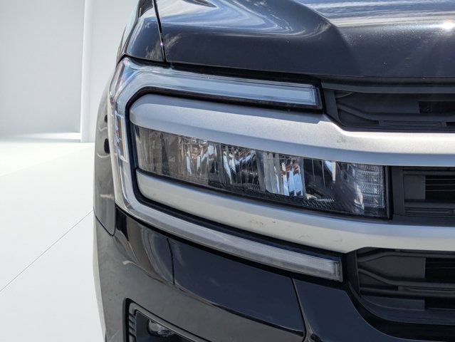 Used 2022 Ford Expedition XLT RWD image 9