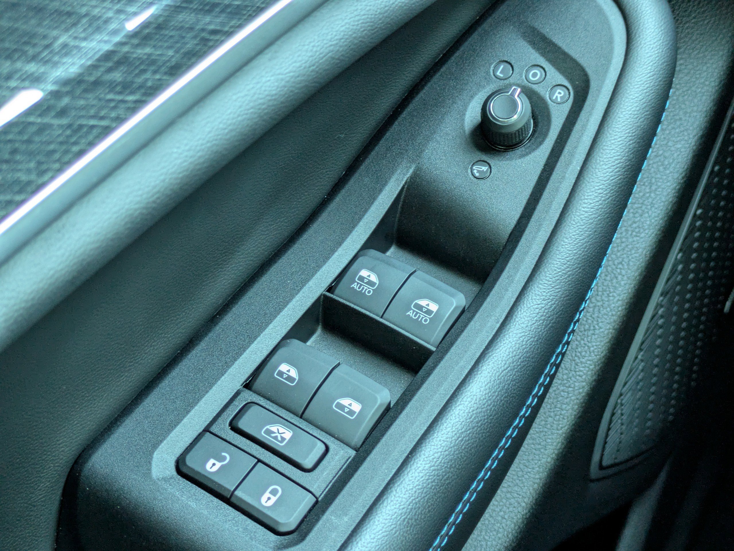 Used 2024 Jeep Grand Cherokee Trailhawk w/ Advanced Protech Group II image 32