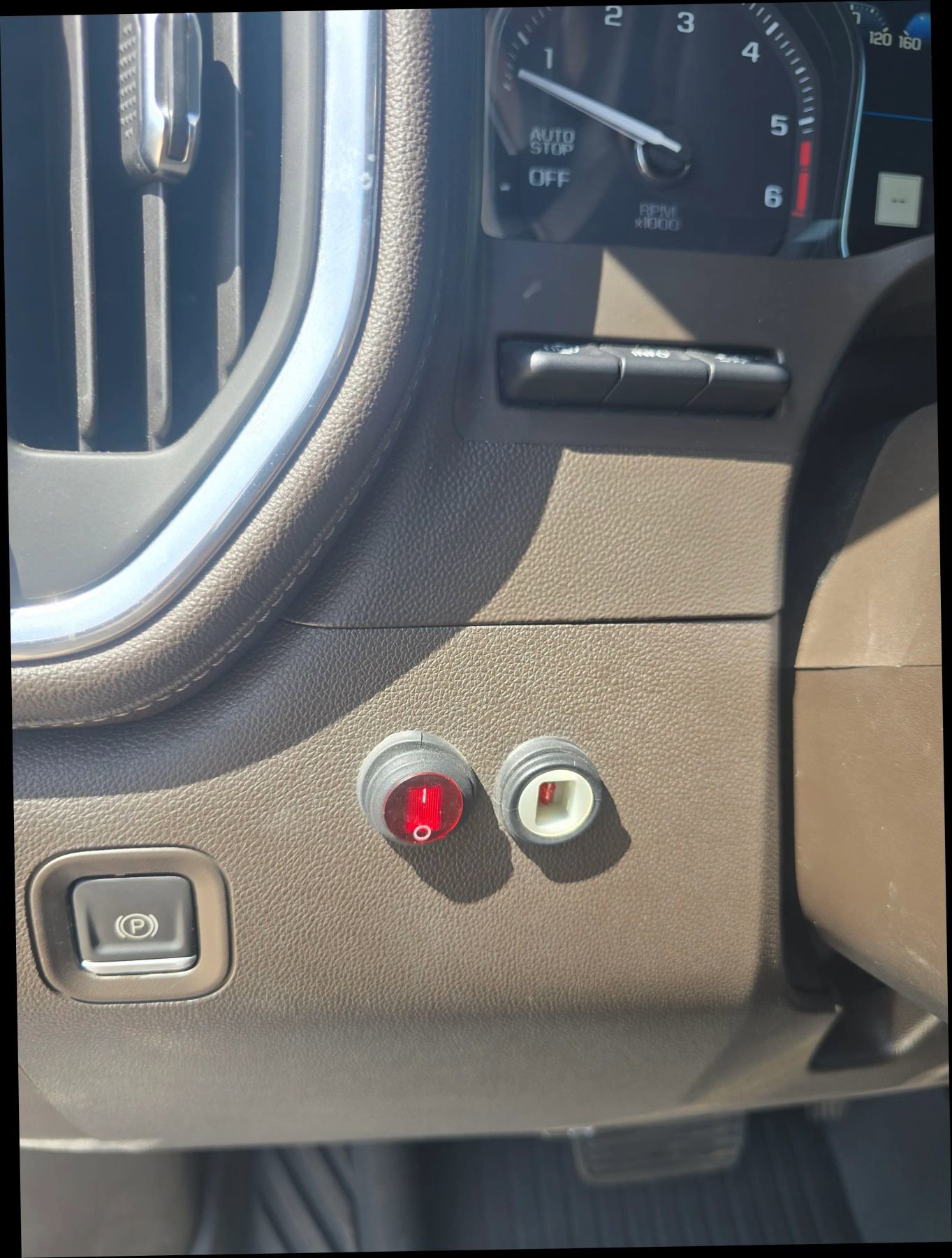 Used 2021 GMC Sierra 1500 SLT image 22