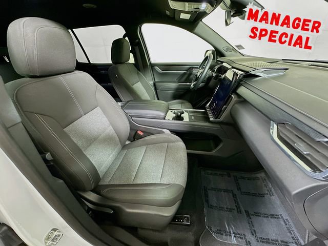 Used 2025 GMC Acadia Elevation image 31